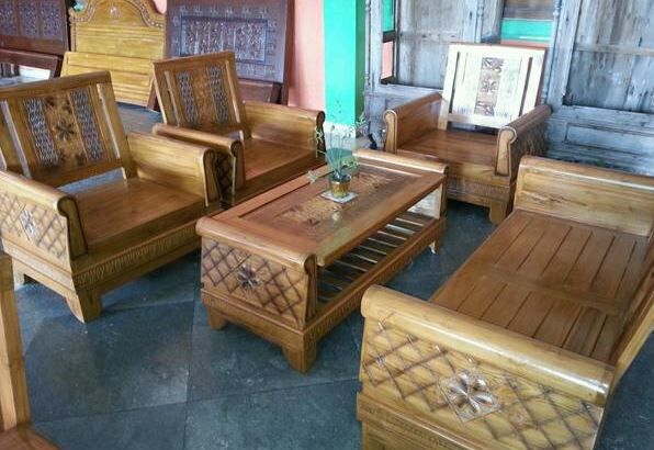 Bộ bàn ghế gỗ phòng khách độc đáo